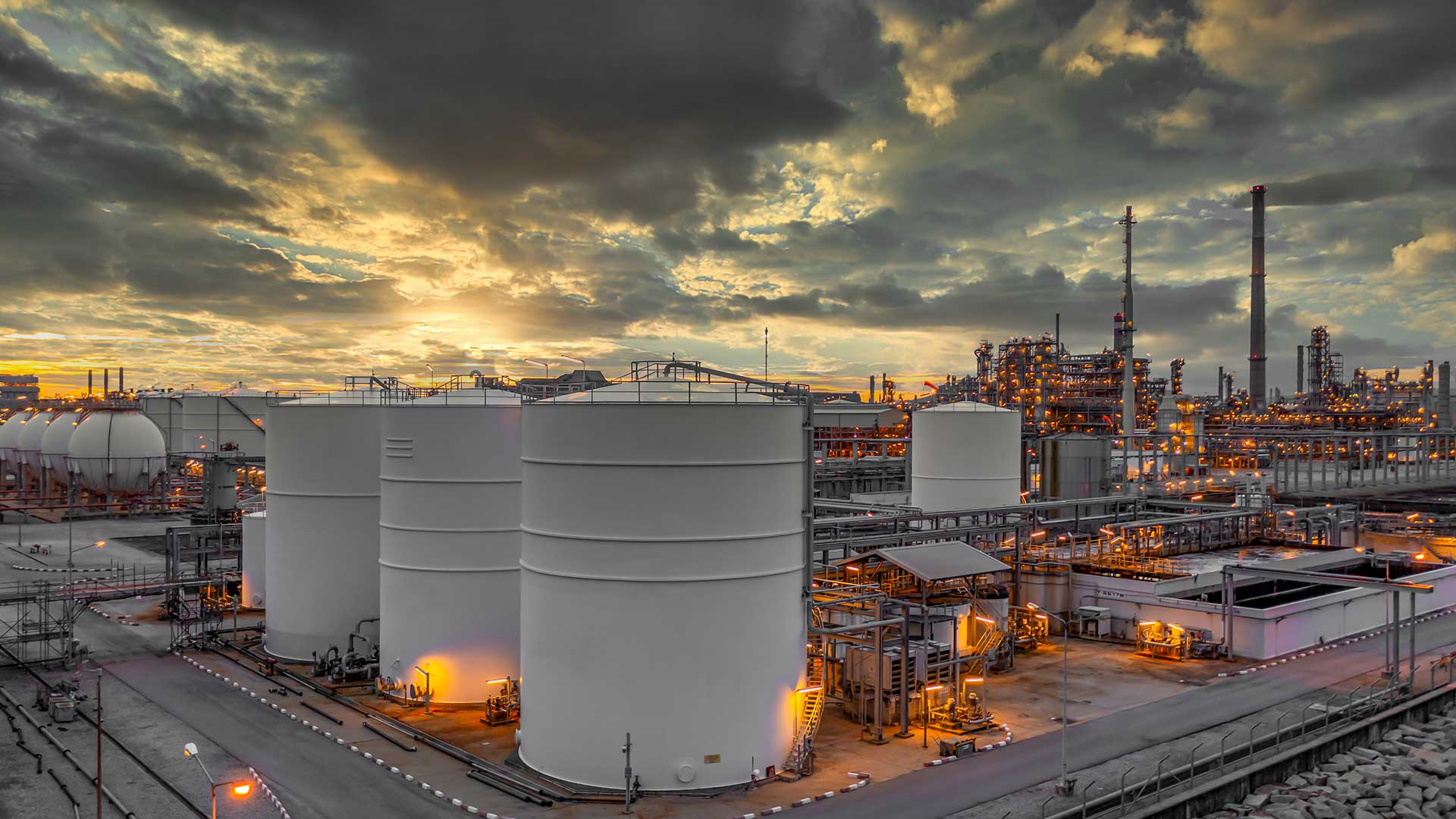 Exploring Oil Containment Application Types
